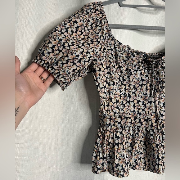 PAIGE Azul Floral Puff Sleeve Black and White Blouse XS - Picture 6 of 12